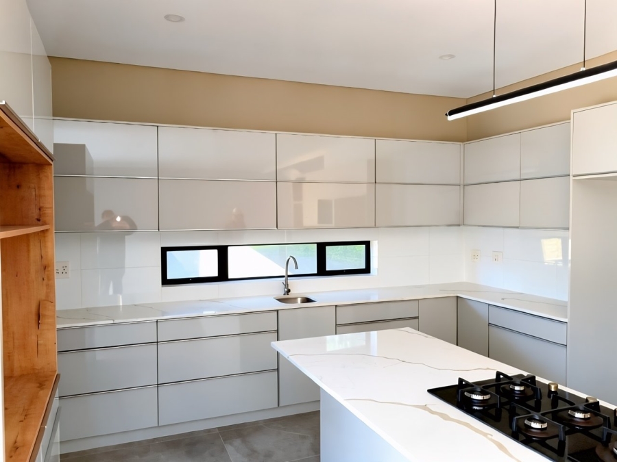 5 Bedroom Property for Sale in Sandown Western Cape